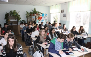 Prime Capital în  vizită la elevii de la Liceul Teoretic "Spiru Haret"